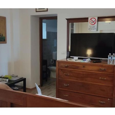 Elizabeth B&B Lentigione Eksteriør bilde